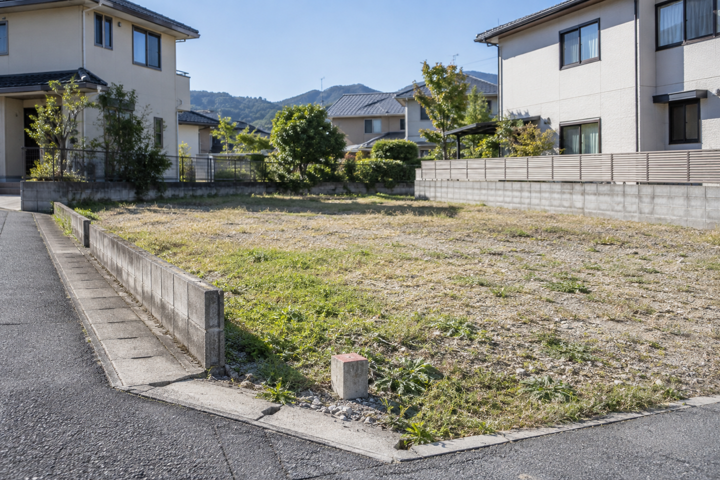 土地の接道と境界を確認するイメージ